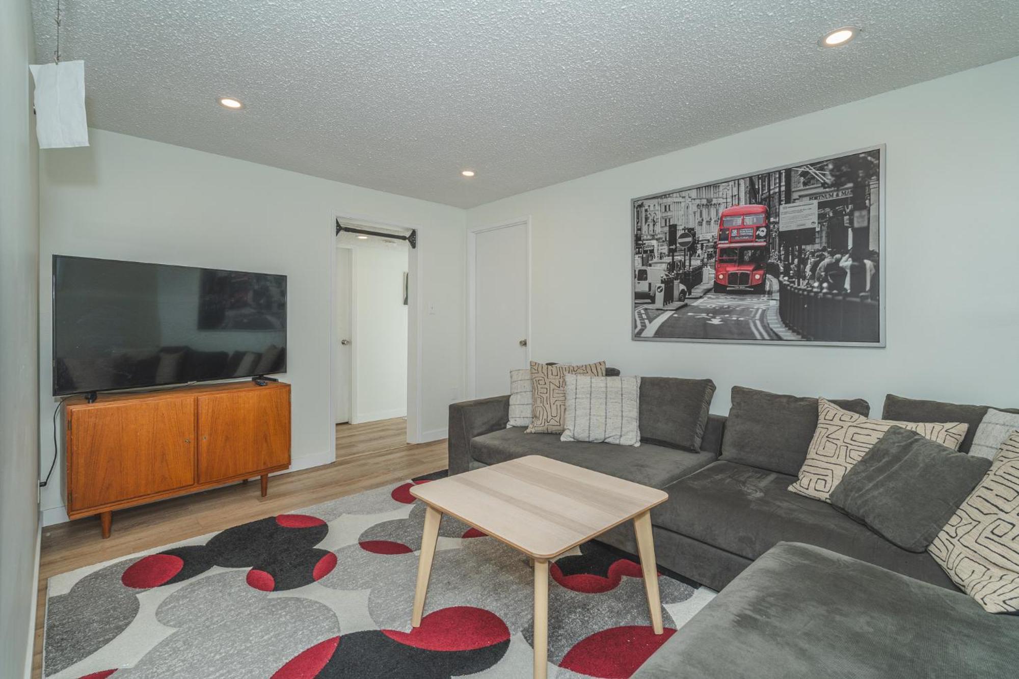 Central Edmonton Family Friendly Home Extérieur photo