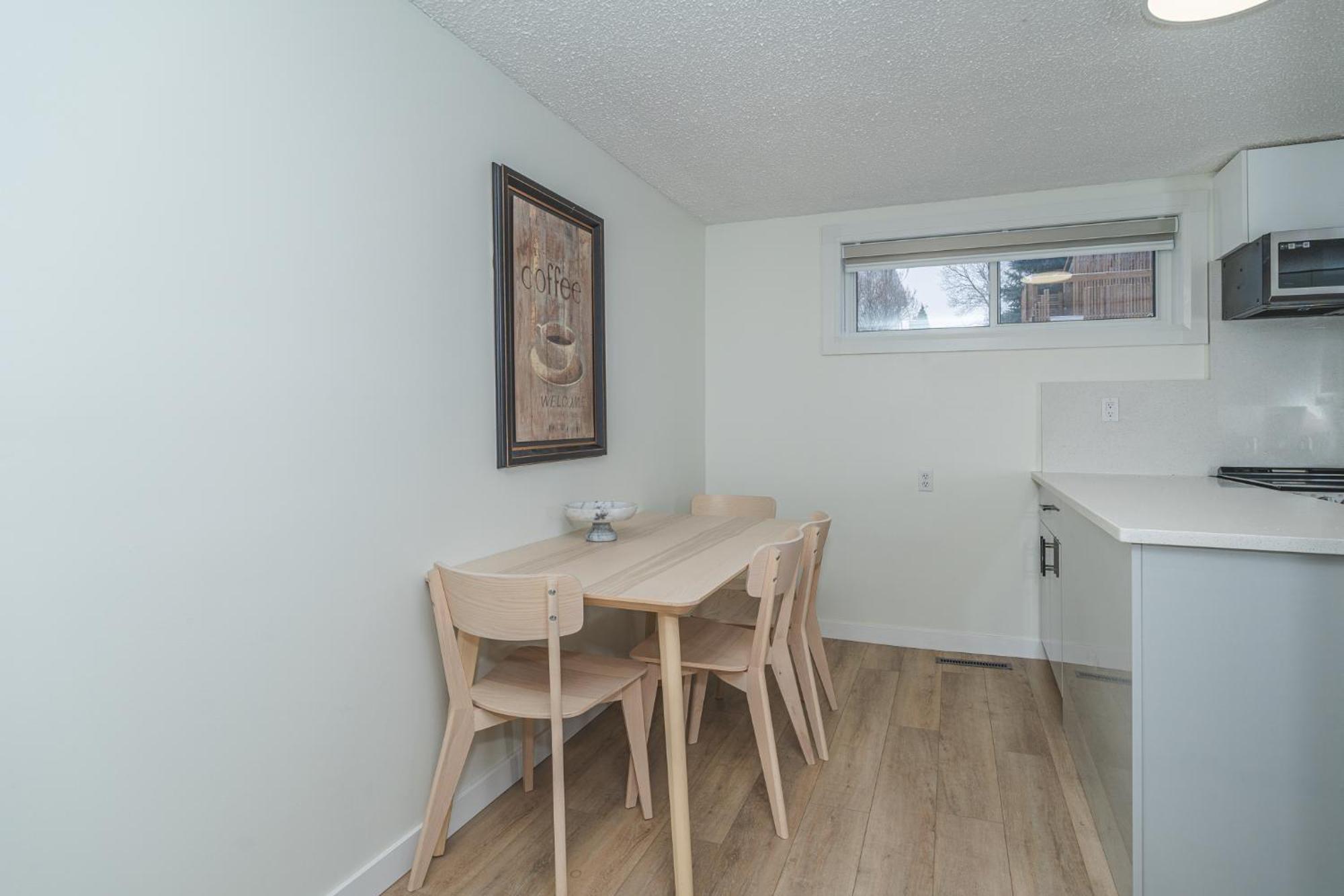 Central Edmonton Family Friendly Home Extérieur photo